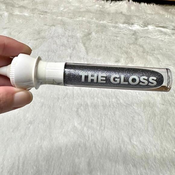 NIB Jeffree Star Six Feet Under The Gloss Lip Gloss Full Size 4.5ml - Picture 4 of 11